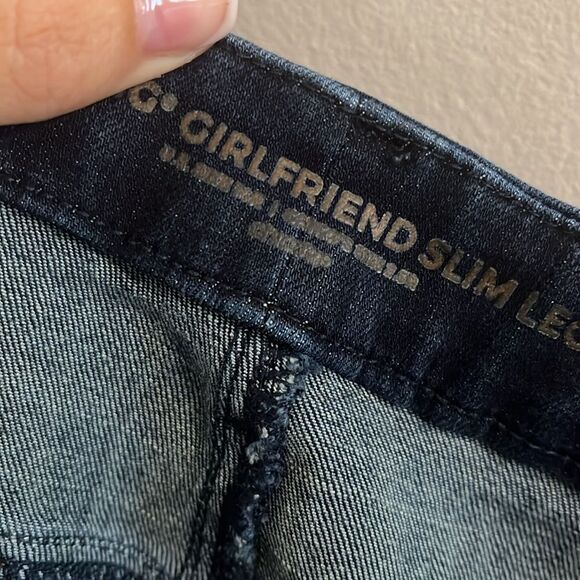 Chico's Dark Blue So Slimming Girlfriend Slim Leg Ankle Jeans - Picture 9 of 10